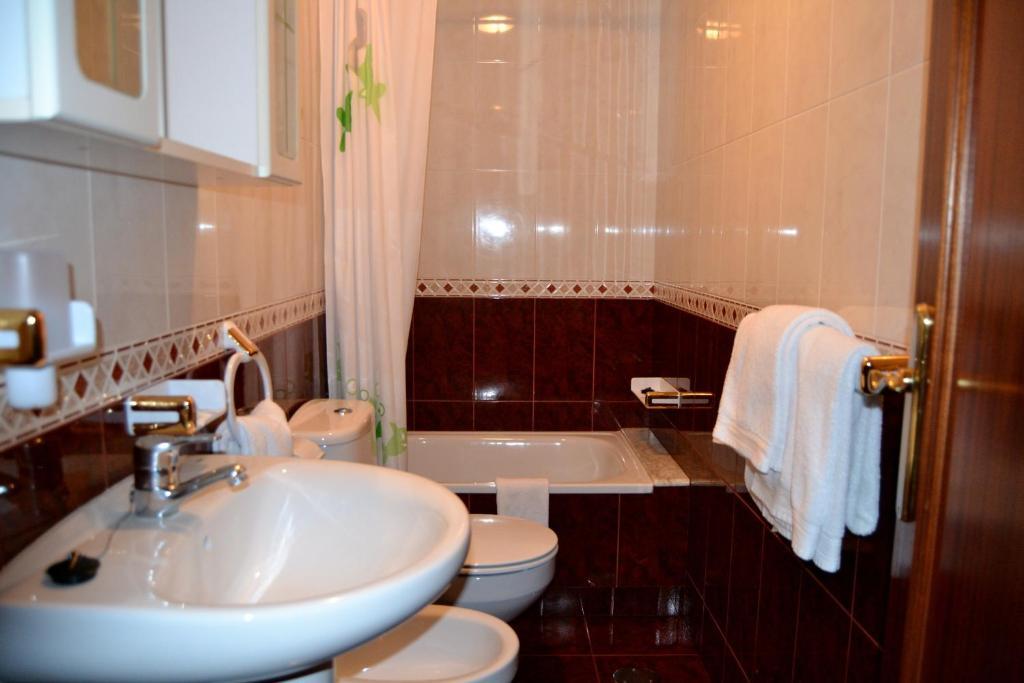 Hostal Residencia Bahia Laxe Zewnętrze zdjęcie