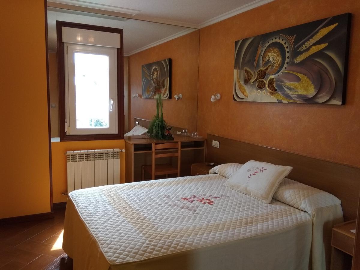 Hostal Residencia Bahia Laxe Zewnętrze zdjęcie