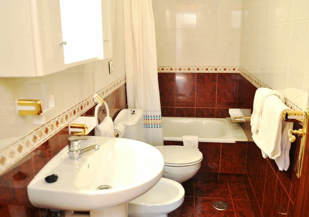Hostal Residencia Bahia Laxe Zewnętrze zdjęcie