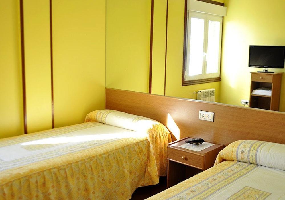 Hostal Residencia Bahia Laxe Zewnętrze zdjęcie